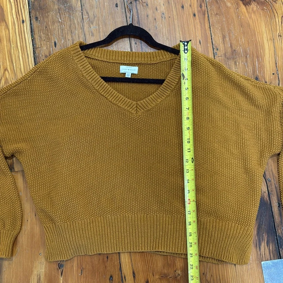 Lucky Brand women’s Knitted cropped v neck sweater size large - Picture 6 of 7